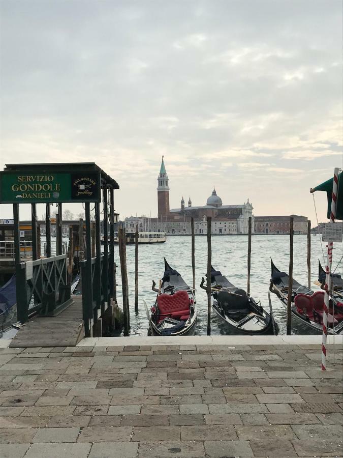 Apartamento Moonlight Attic Venecia Exterior foto